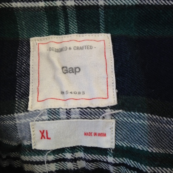 Gap plaid shirt XL NWOT - Picture 2 of 4